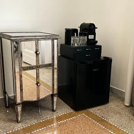 La Corte di Partenope Luxury Suite Affittacamere